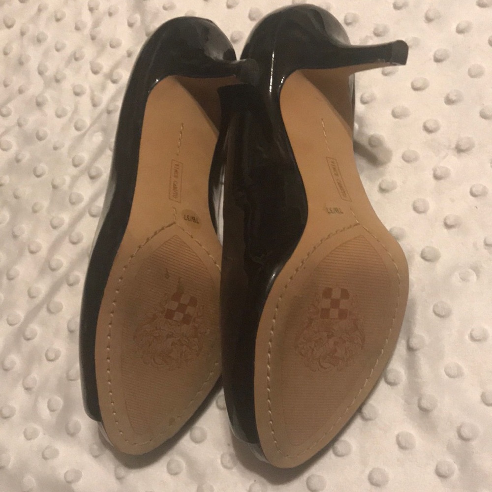Vince Camuto black peep toe heels - Picture 6 of 8